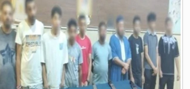 عربة مأكولات تُشعل معركة شوارع بعين شمس.. والسيوف والزجاجات تملأ المكان.. لكن الأمن كان أسرع!